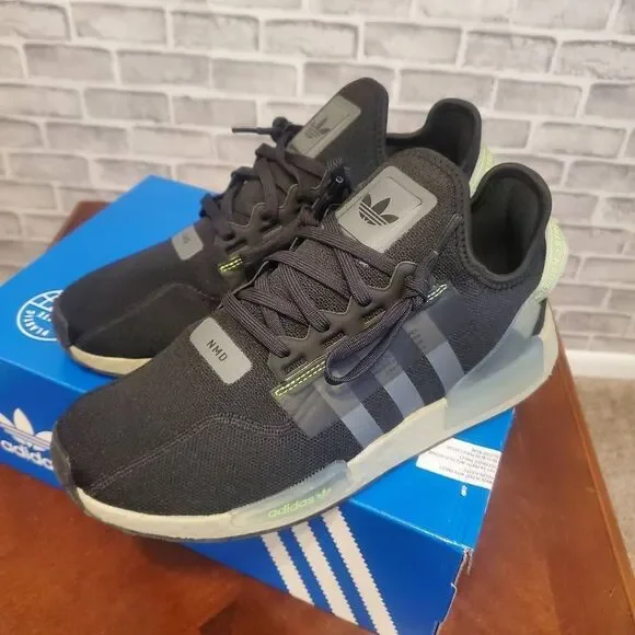 Adidas NMD R1.V2 - Picture 3 of 8